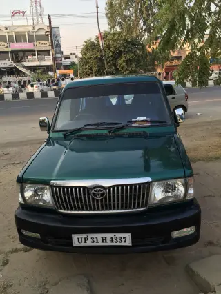 Toyota Qualis GS C4 2004