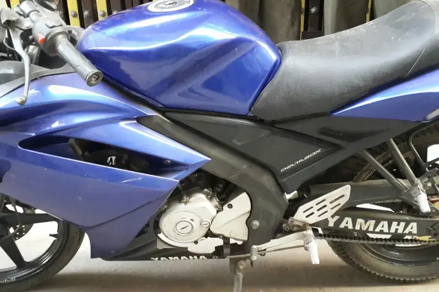 Yamaha YZF-R15 150cc 2011