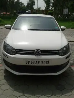 Volkswagen Polo HIGHLINE1.2L DIESEL 2013