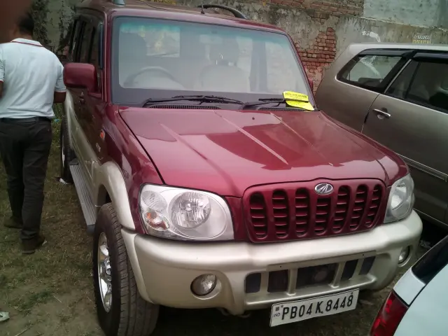Mahindra Scorpio SLX 2006