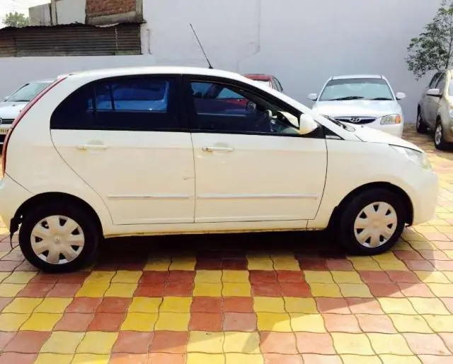 Tata Indica Vista Aqua 1.3 Quadrajet 2010