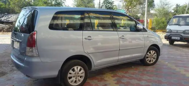 Toyota Innova 2.0 G1 2009