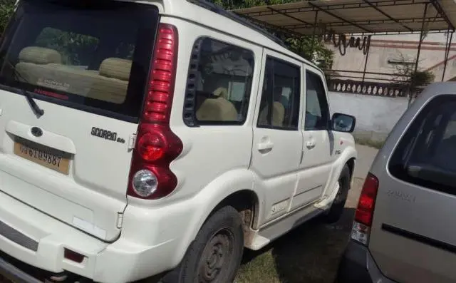 Mahindra Scorpio SLX 2011