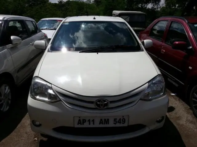 Toyota Etios Liva G 2011