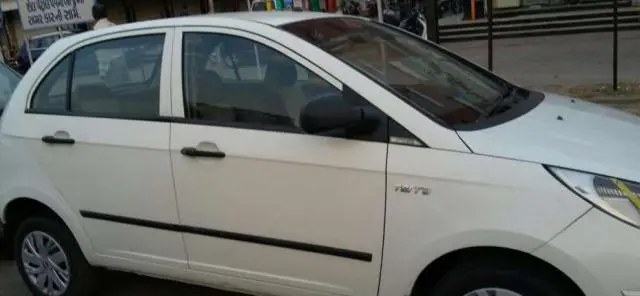 Tata Indica Vista TERRA TDI BS III 2010