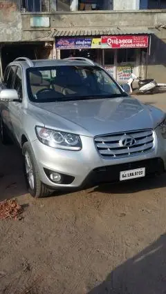 Hyundai Santa Fe 2WD MT 2012