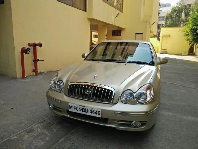 Hyundai Sonata GOLD 2001