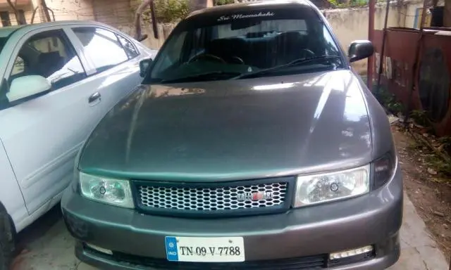 Mitsubishi Lancer LXd 2000