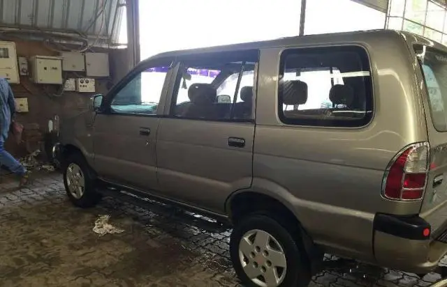 Chevrolet Tavera NY ELITE LS B3 10 STR BS II 2006