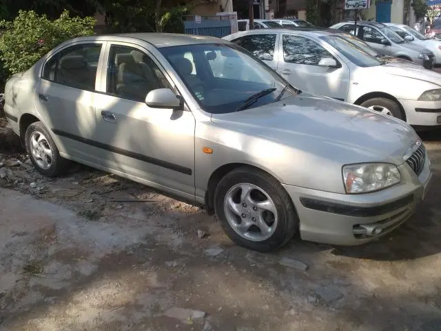 Hyundai Elantra CRDi 2004