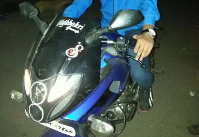 Bajaj Pulsar 220cc 2012