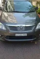 Toyota Innova 2.5 V 2012