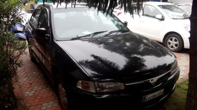 Mitsubishi Lancer GLXI 1.5 2001