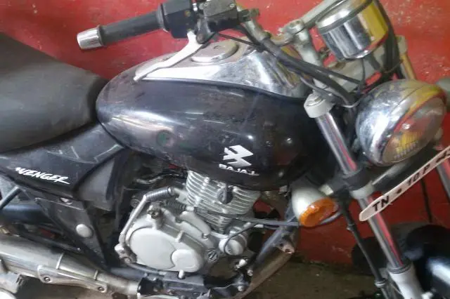 Bajaj Avenger 180cc 2006