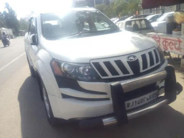 Mahindra XUV500 W6 2012