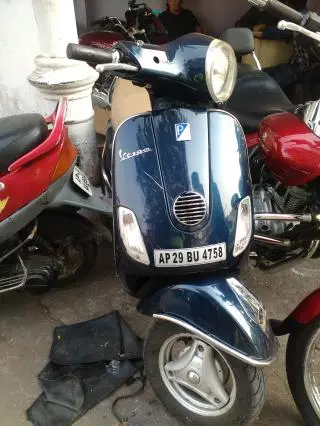 Piaggio Vespa 125cc 2013