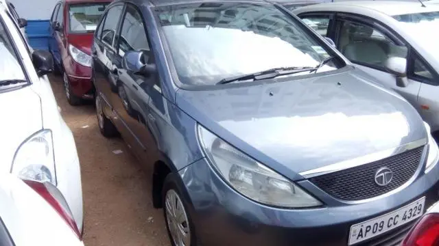Tata Indica Vista LS Quadrajet 2011