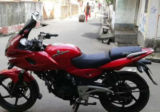 Bajaj  Pulsar 180cc 2010