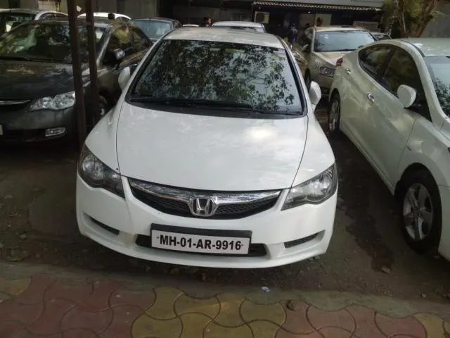 Honda Civic 1.8 V AT 2010