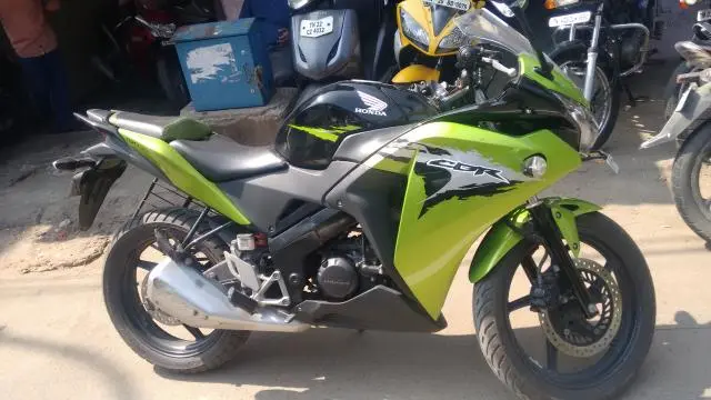 Honda CBR 150R 150cc 2014