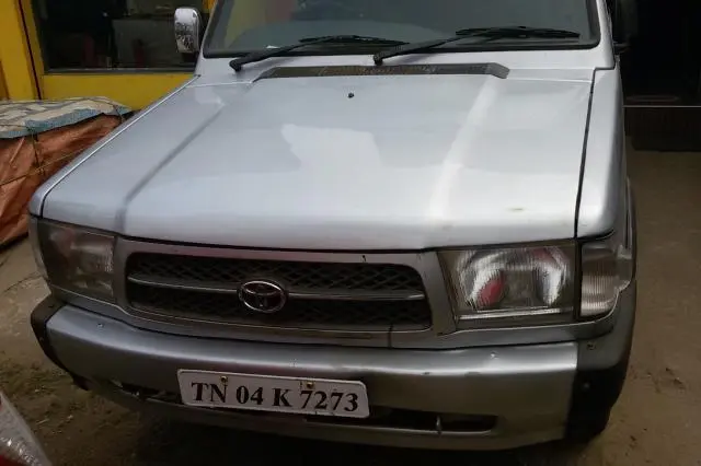 Toyota Qualis GST D2 2001