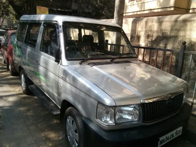 Toyota Qualis FS B4 2004