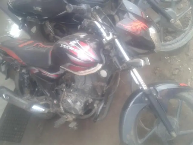 Bajaj Discover150 150cc 2006