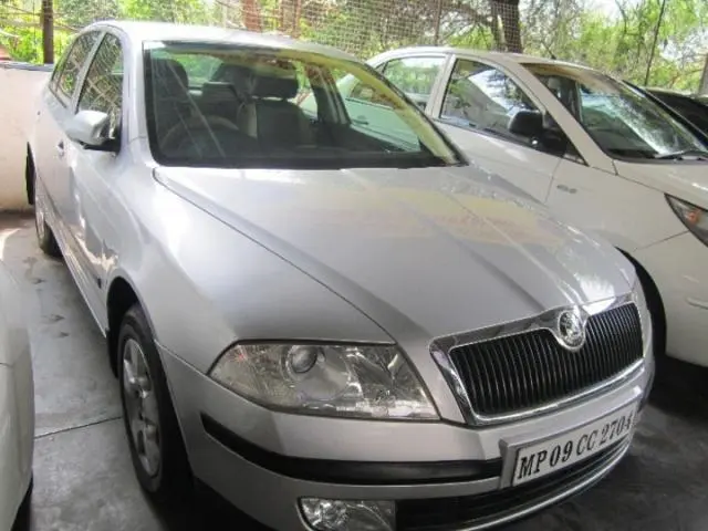 Skoda Laura Elegance 2.0 TDI CR MT 2008