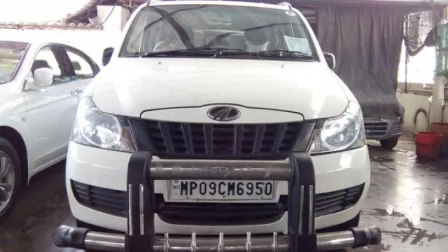 Mahindra Quanto C4 2013