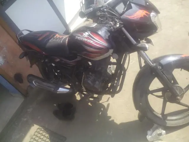 Bajaj Discover 100cc 2012