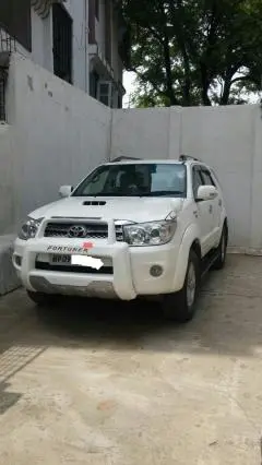 Toyota Fortuner 4x4 MT 2011