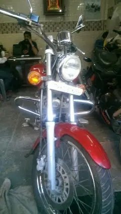 Bajaj Avenger 220cc 2013