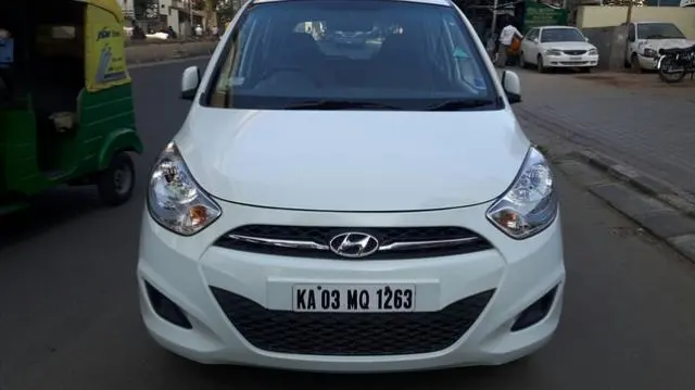 Hyundai i10 Sportz 1.2 AT Kappa2 2012