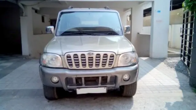 Mahindra Scorpio 2.6 DX 2005