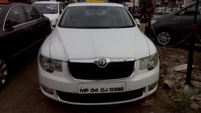 SKODA SUPERB Elegance 1.8 TSI MT 2013