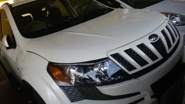 Mahindra XUV500 W6 2012