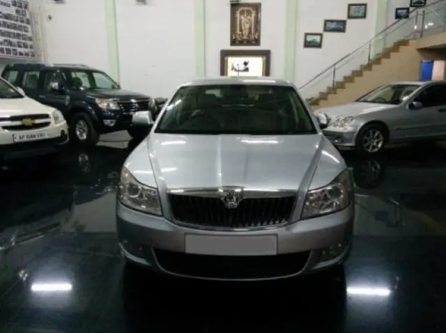 Skoda Laura AMBIENTE 1.9 TDI AT 2010