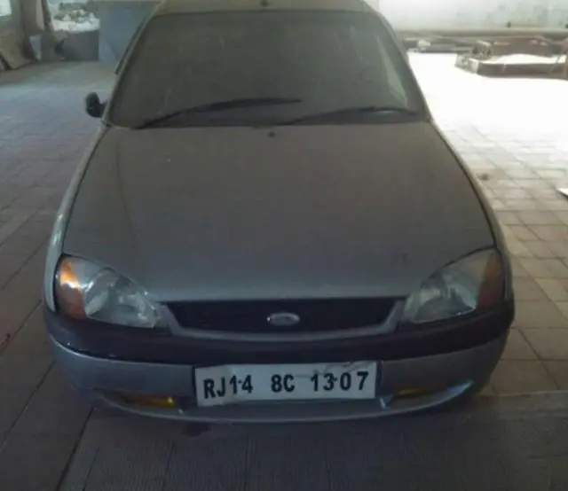 Ford Ikon 1.3 Flair 2004