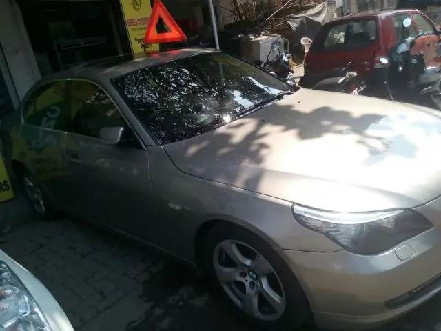 BMW 5 Series 520d 2010