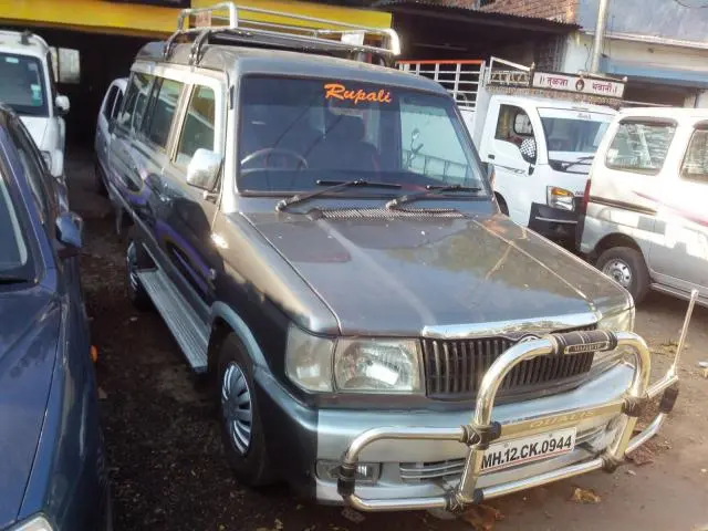 Toyota Qualis FS B4 2004