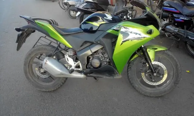 Honda CBR 150R 150cc 2013