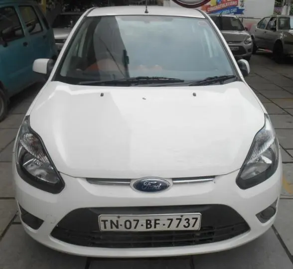 Ford Figo 1.5 TDCI Titanium 2010