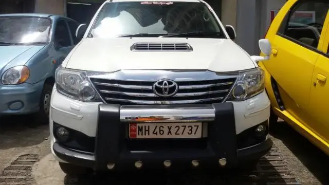 Toyota Fortuner 3.0 4X4 MT 2013