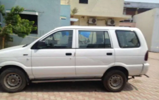 Chevrolet Tavera NY B2 7 STR BS III 2008