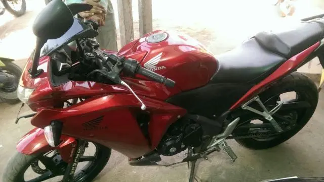 Honda CBR 250R 2011