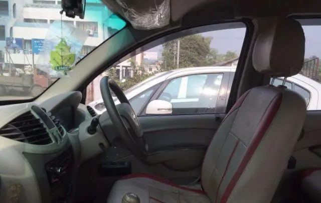 Mahindra Quanto C2 2013