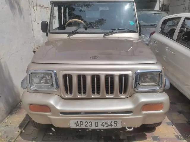 Mahindra Bolero STD 2001