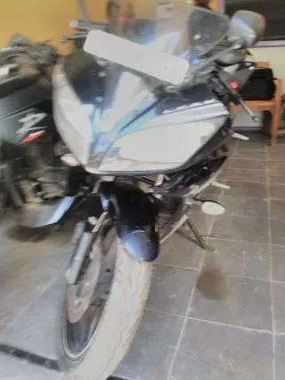Yamaha YZF-R15 150cc 2011