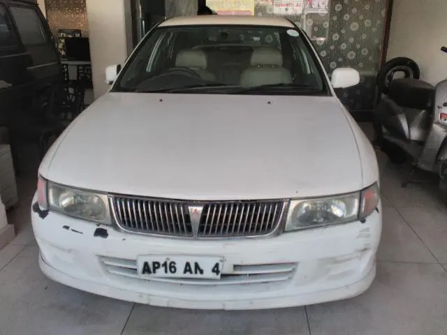 Mitsubishi Lancer LXD 2.0 2005