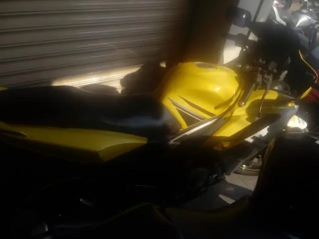 Yamaha YZF-R15 150cc 2010